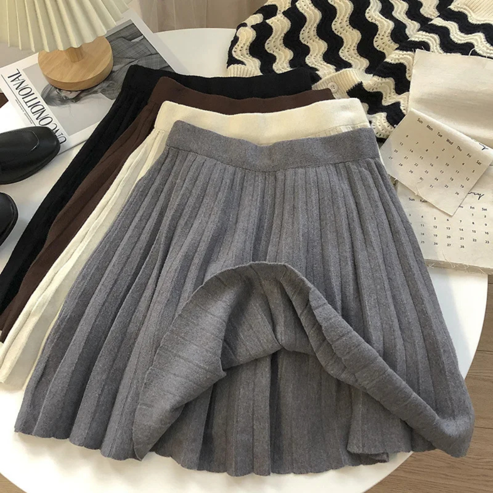 Isolde | Knit Pleated Mini Skirt