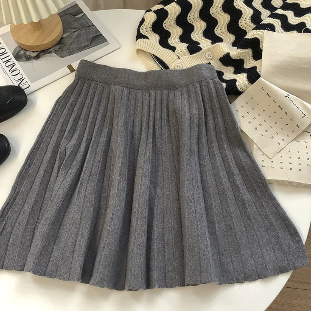 Isolde | Knit Pleated Mini Skirt