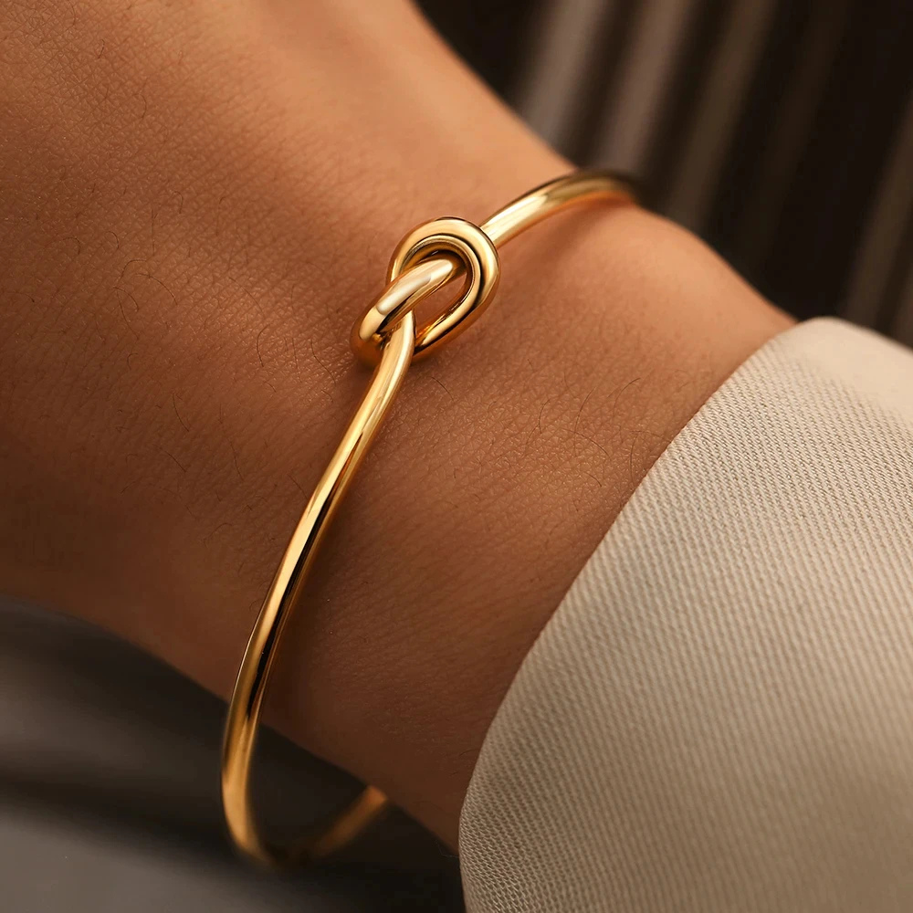 Maeve | Knot Bracelet