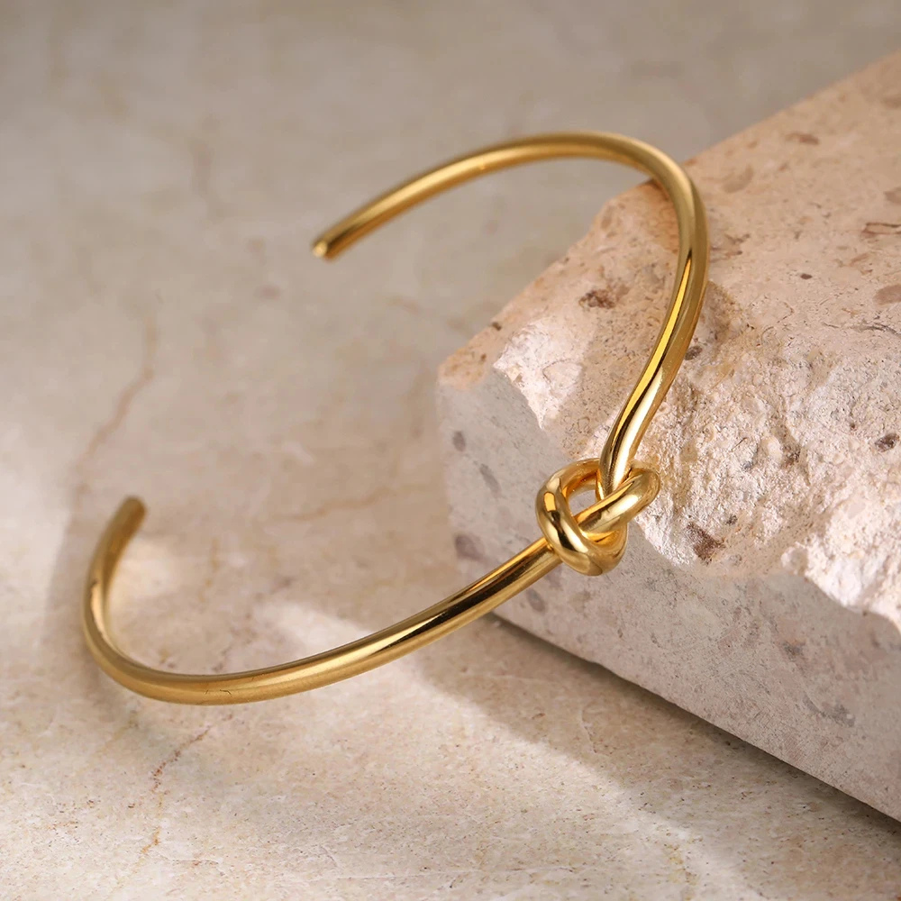 Maeve | Knot Bracelet