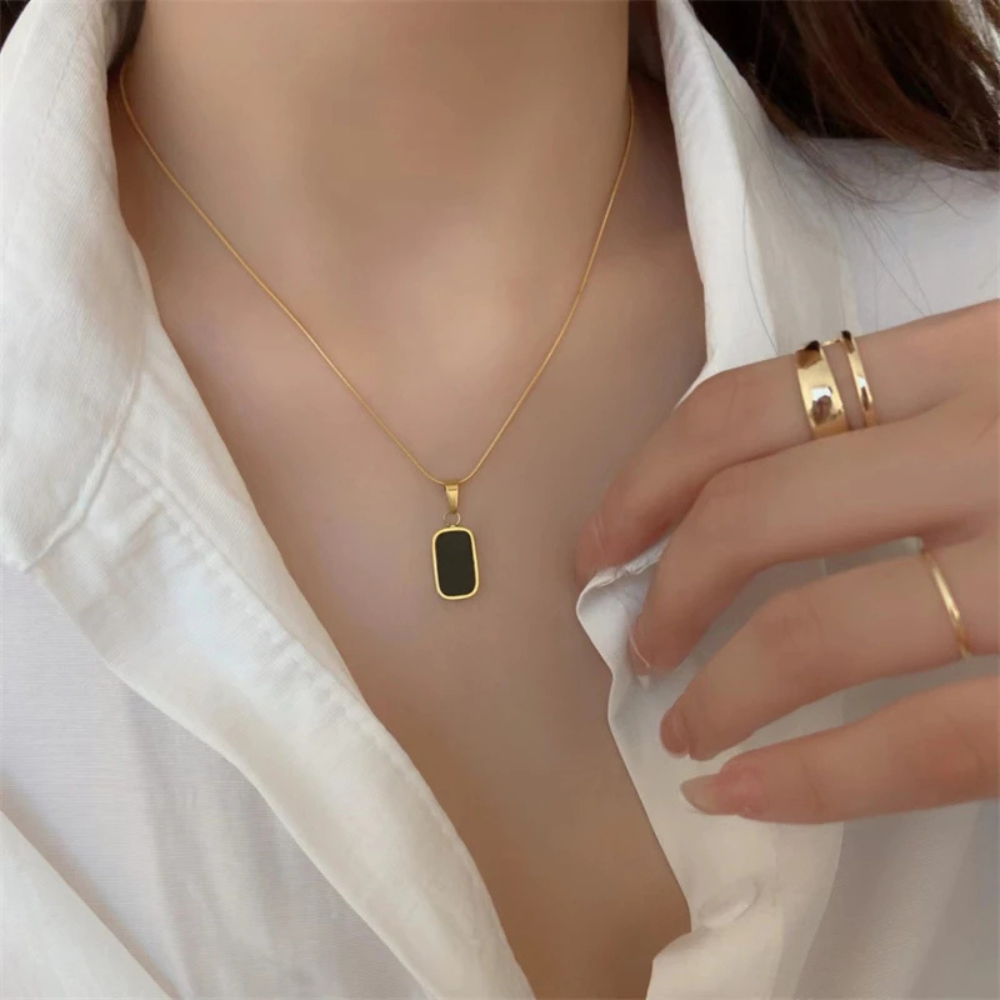 Valentina | Square Pendant Necklace